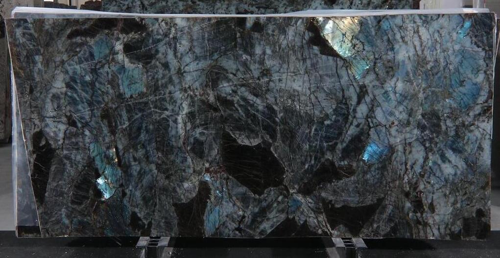 LEMURIAN BLUE BAOBAB QUARTZITE SLABS (AC092352)