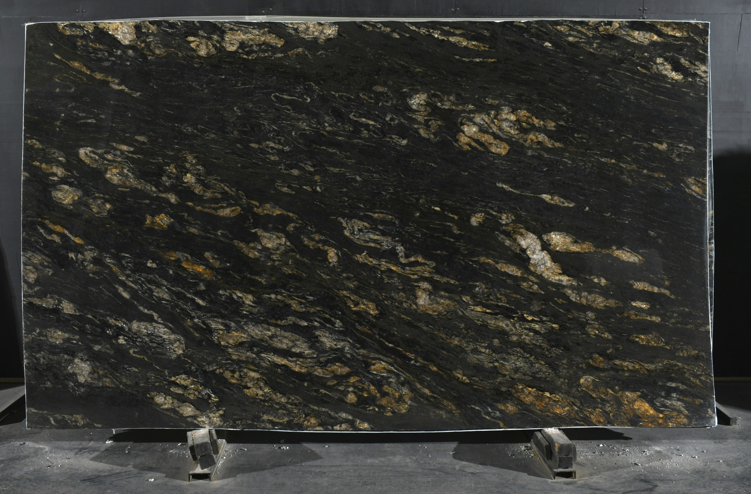BLACK COSMIC GRANITE POLISHED SLABS (AC52642)
