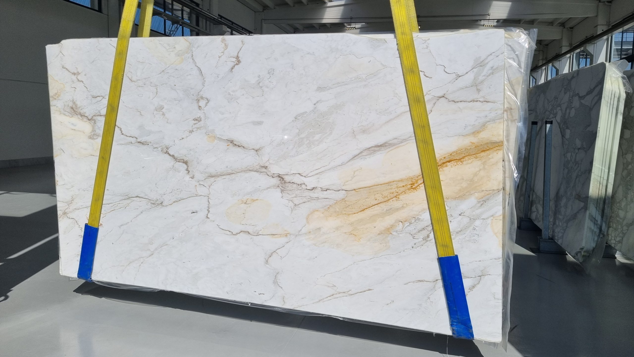 Calacatta Cremo Marble Polished Slabs (AC204870) - Afbeelding 3