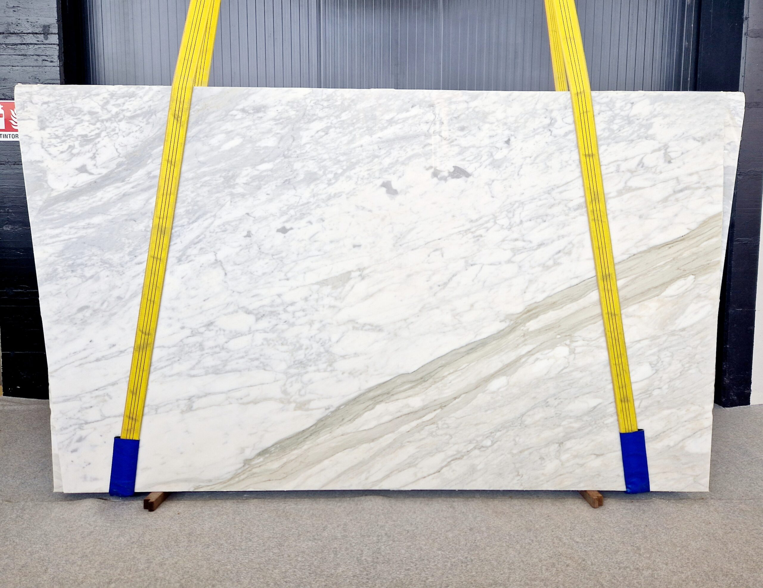 CALACATTA CREMO MARBLE POLISHED SLABS (AC3723) - Afbeelding 2