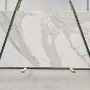 CALACATTA GOLD MARBLE HONED SLABS (AC961)