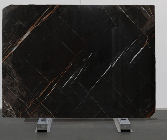 SAHARA NOIR MARBLE POLISHED SLABS (AC058624)