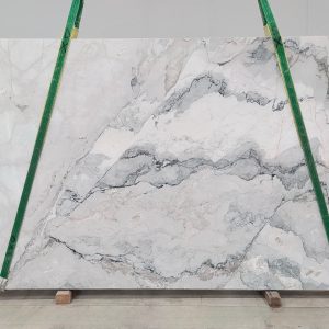 CAMOUFLAGE WHITE MARBLE HONED SLABS (AC1096)