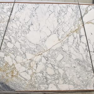 CALACATTA GOLD MARBLE HONED SLABS (AC1002)