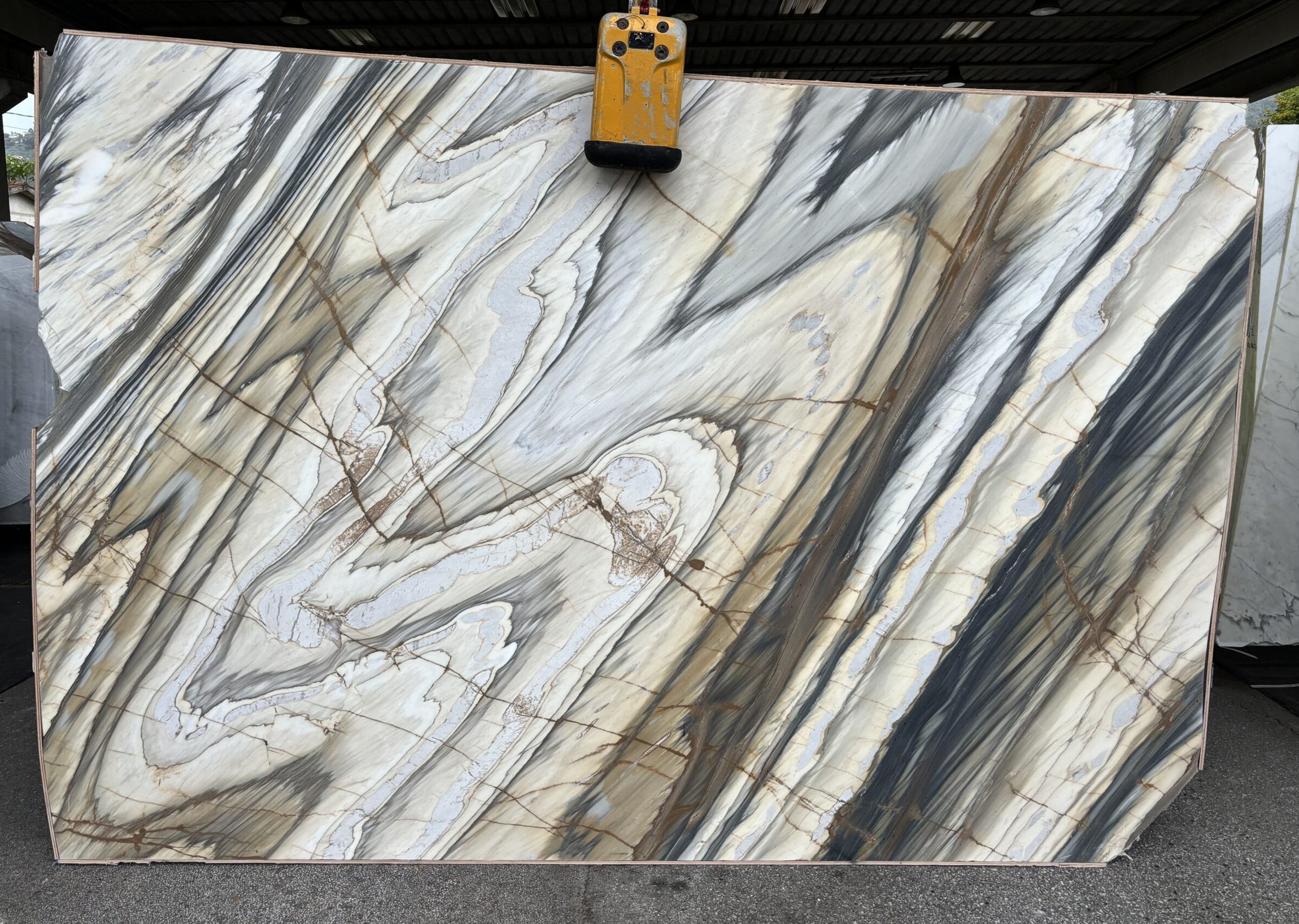 CALACATTA OYSTER MARBLE POLISHED SLABS (AC1002)
