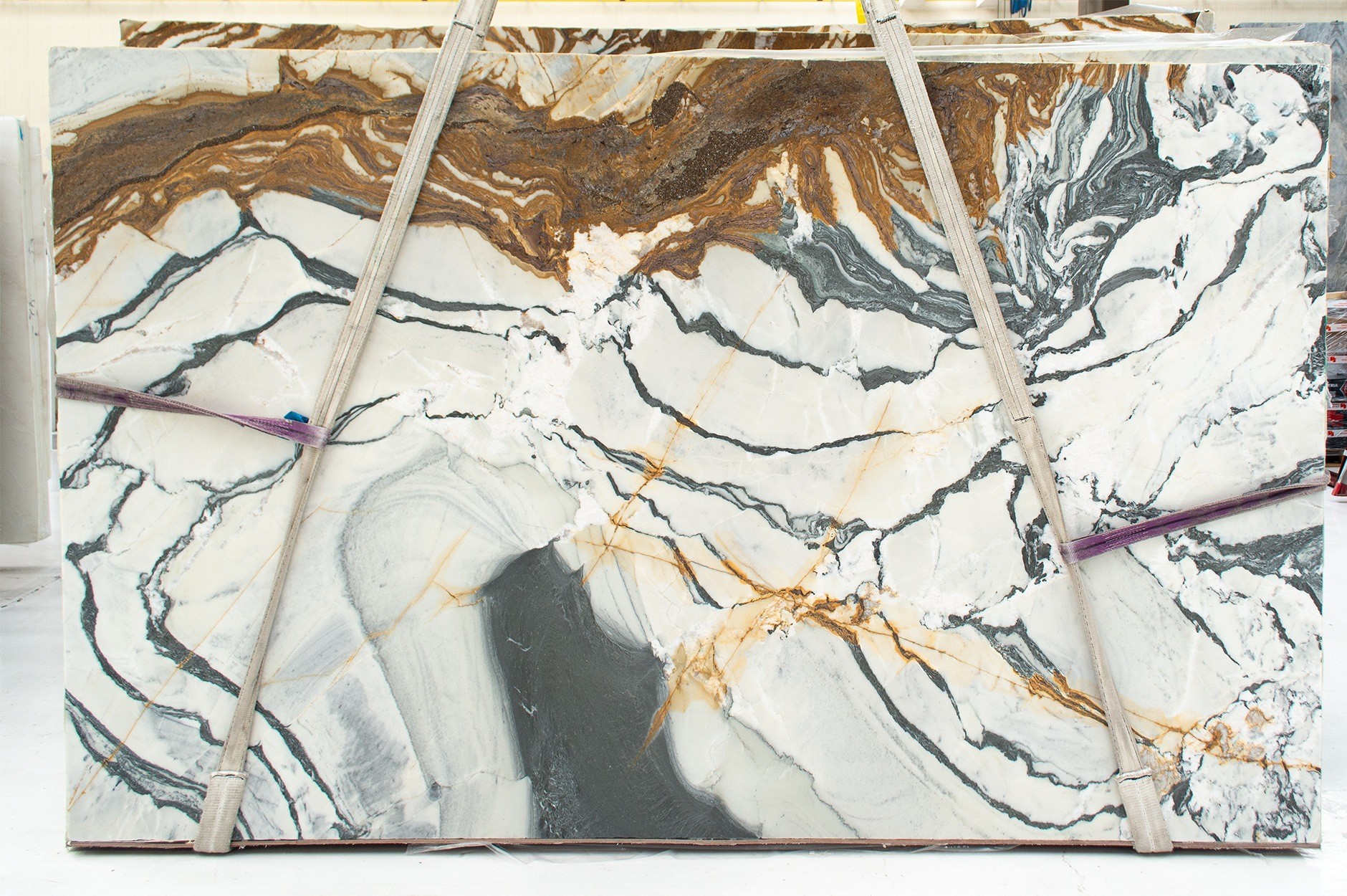 CALACATTA PICASSO MARBLE HONED SLABS (AC13825)
