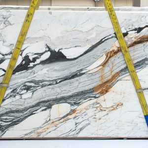 CALACATTA PICASSO MARBLE HONED SLABS (AC13994)